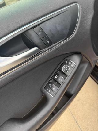MERCEDES-BENZ B 180 usata, con Cerchi in lega
