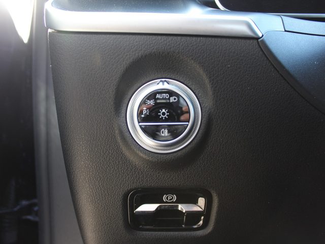 MERCEDES-BENZ C 220 usata, con Luci diurne LED