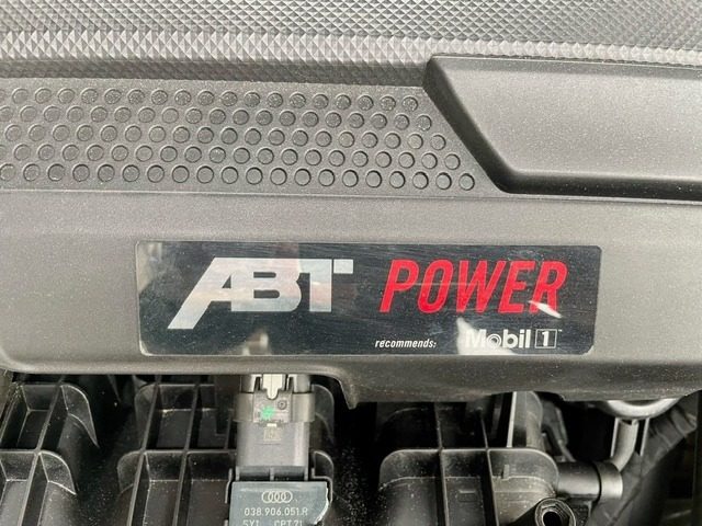 VOLKSWAGEN Golf usata, con Autoradio