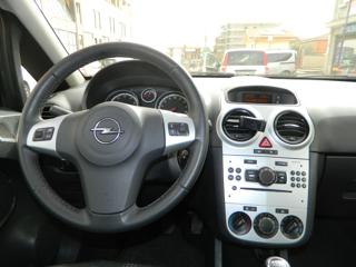 OPEL Corsa usata, con Climatizzatore