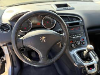 PEUGEOT 5008 usata, con Cerchi in lega