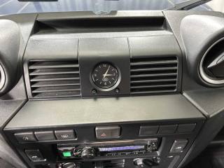 LAND ROVER Defender usata 17