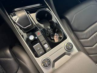 VOLKSWAGEN Touareg usata, con Portapacchi