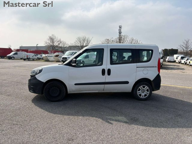 FIAT Doblo usata, con Airbag laterali
