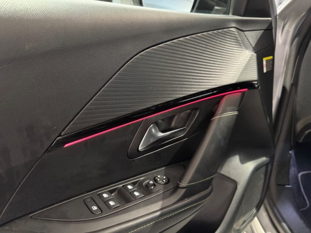 PEUGEOT 208 usata, con Controllo automatico clima