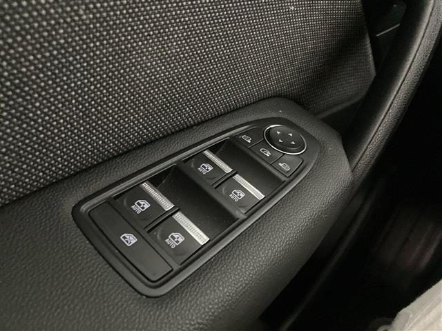 RENAULT Captur usata 28