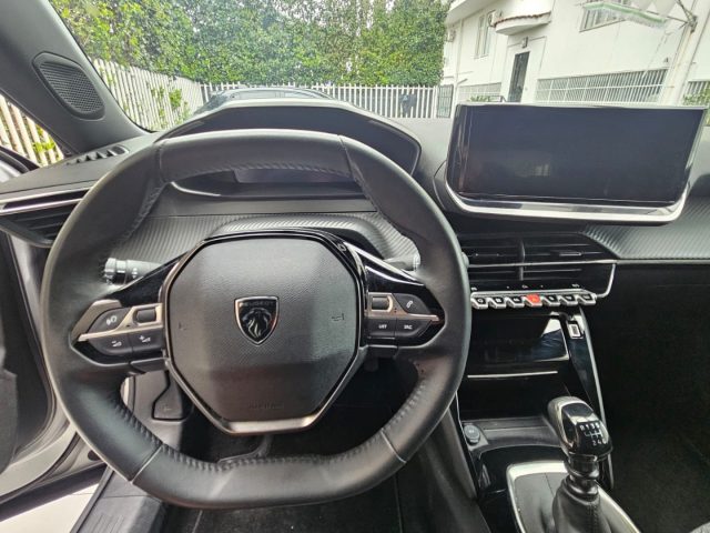 PEUGEOT 2008 usata, con Lettore CD