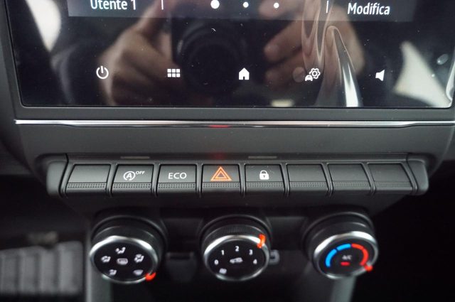 RENAULT Clio usata, con Specchietti laterali elettrici