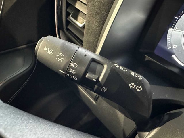 NISSAN Qashqai usata, con Telecamera per parcheggio assistito