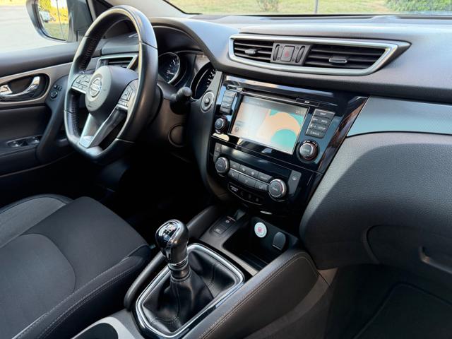 NISSAN Qashqai usata, con USB