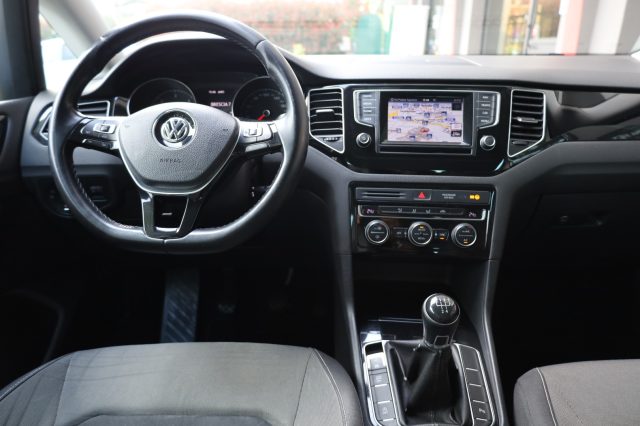 VOLKSWAGEN Golf Sportsvan usata, con Luci diurne LED