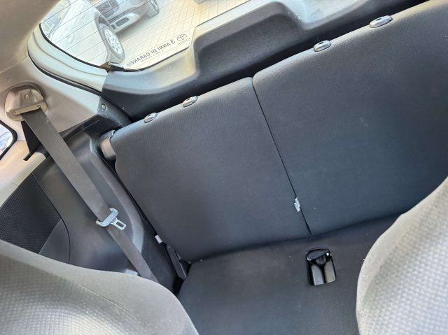 TOYOTA iQ usata, con Sedili riscaldati