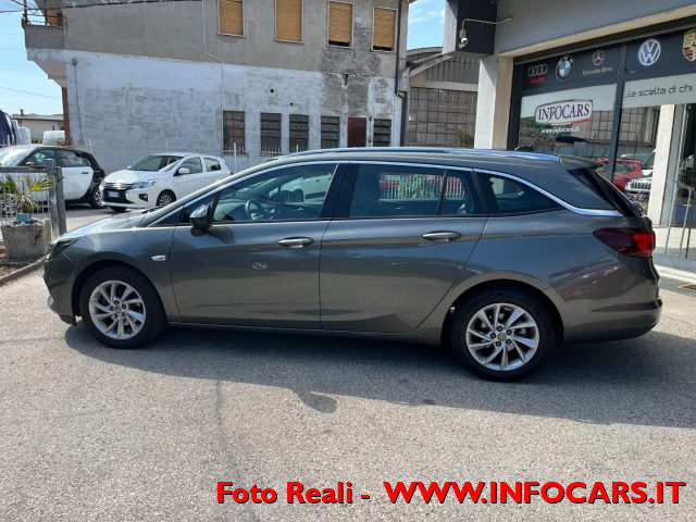 OPEL Astra usata, con Controllo automatico clima