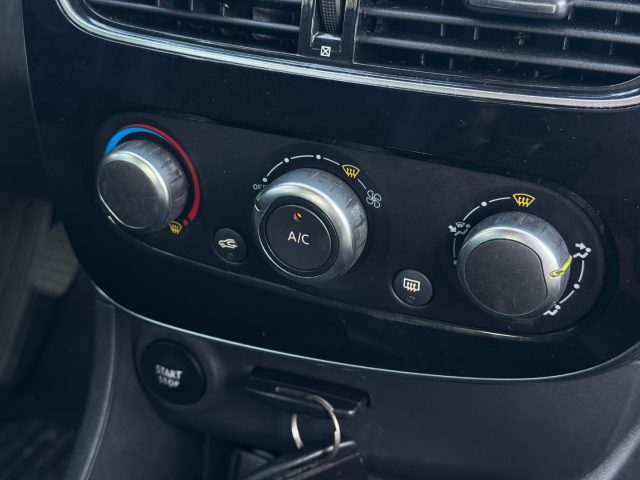 RENAULT Clio usata, con Interni in pelle