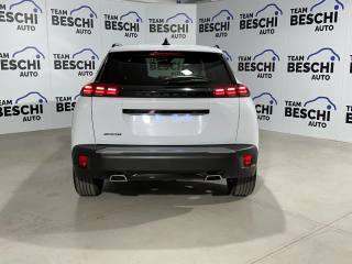 PEUGEOT 2008 usata, con Sistema di navigazione