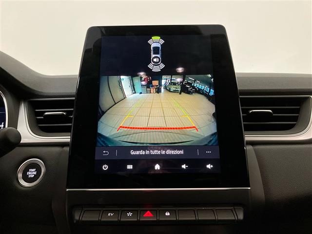 RENAULT Captur usata, con USB