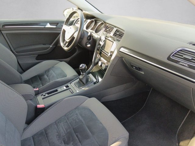 VOLKSWAGEN Golf usata, con Controllo trazione