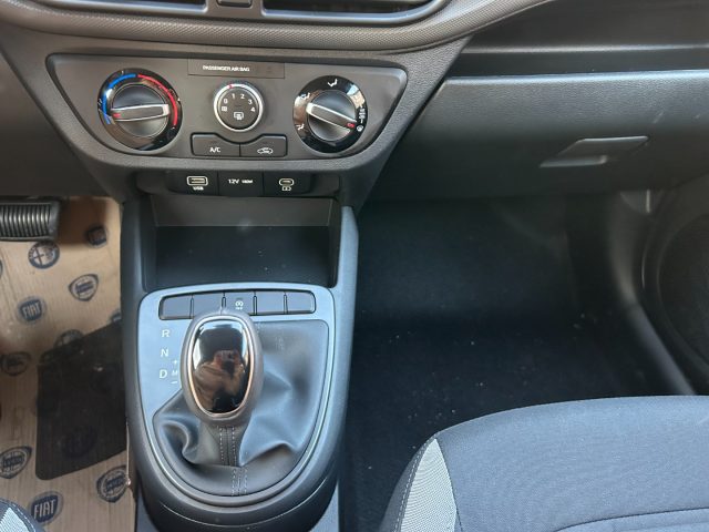 HYUNDAI i10 usata, con Sistema di navigazione