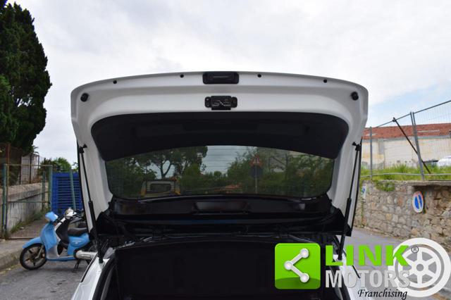 HYUNDAI i20 usata, con Chiusura centralizzata