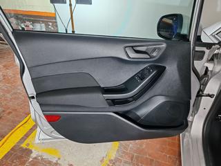 FORD Fiesta usata, con Climatizzatore