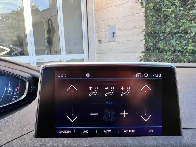 PEUGEOT 3008 usata 12