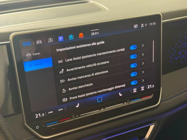 VOLKSWAGEN Tiguan usata, con Bracciolo