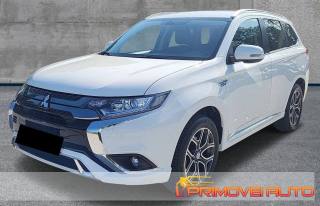 MITSUBISHI Outlander usata, con Autoradio digitale