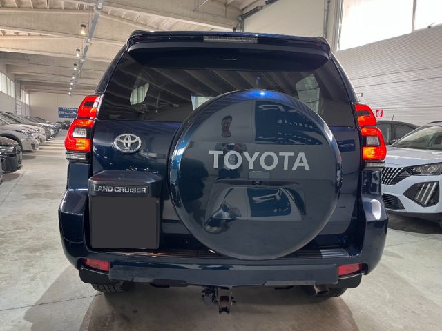TOYOTA Land Cruiser usata, con Autoradio