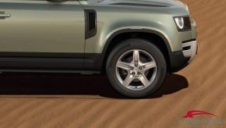 LAND ROVER Defender usata 5