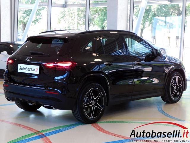 MERCEDES-BENZ GLA 180 usata, con Cerchi in lega