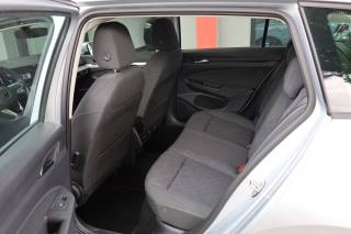 VOLKSWAGEN Golf Variant usata, con Carica per smartphone a induzione