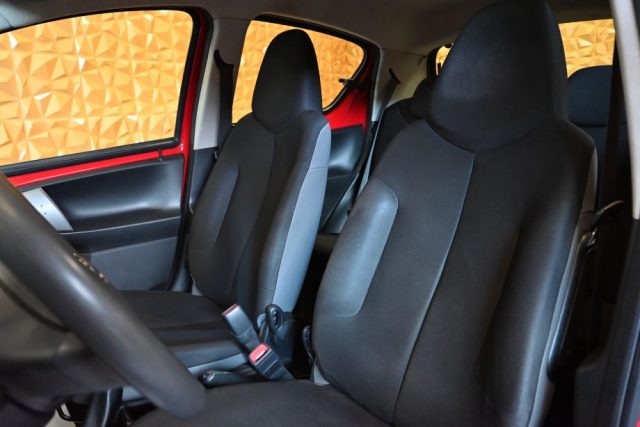 TOYOTA Aygo usata 95