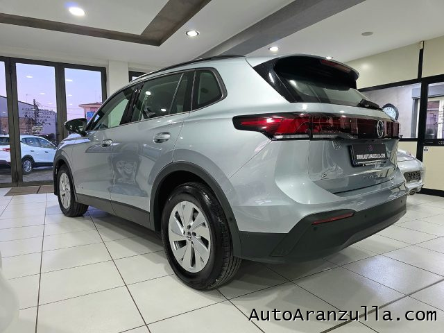 VOLKSWAGEN Tiguan usata, con Autoradio