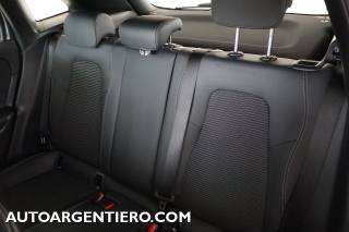 MERCEDES-BENZ GLA 200 usata, con Touch screen
