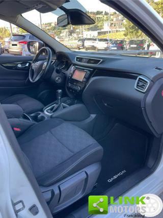 NISSAN Qashqai usata, con Autoradio