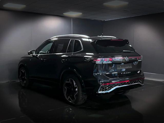 VOLKSWAGEN Tiguan usata, con Autoradio