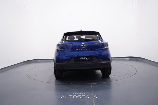 RENAULT Captur usata, con Volante in pelle
