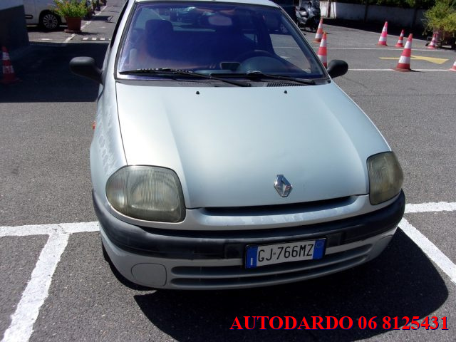 RENAULT Clio usata 1