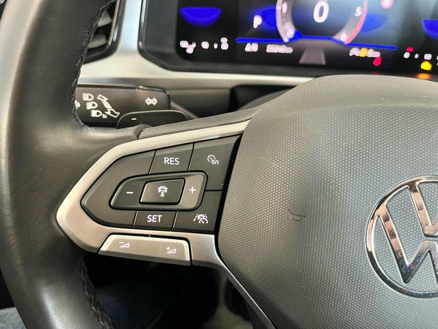 VOLKSWAGEN T-Roc usata, con USB