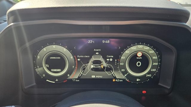 NISSAN Qashqai usata, con Fari LED