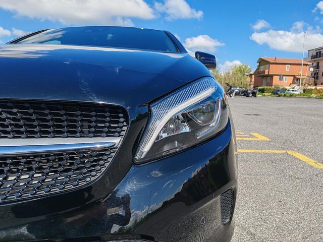 MERCEDES-BENZ A 180 usata, con Leve al volante