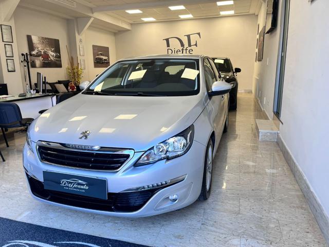 PEUGEOT 308 usata, con Airbag