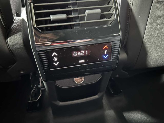 PEUGEOT 5008 usata 25