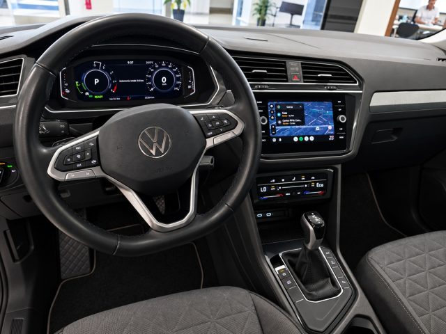 VOLKSWAGEN Tiguan usata, con Cerchi in lega