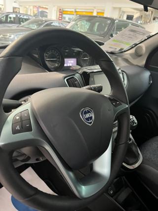 LANCIA Ypsilon usata, con Bluetooth