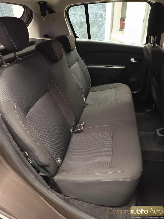 DACIA Sandero usata, con Sedile posteriore sdoppiato