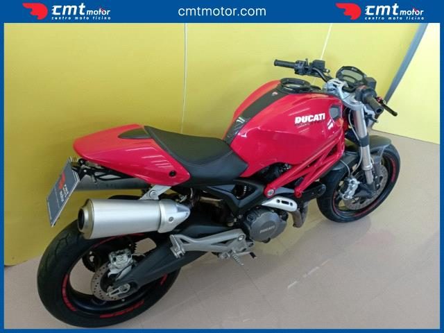 DUCATI Monster 696 usata 8