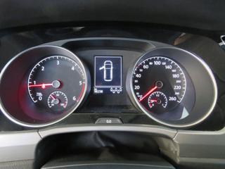 VOLKSWAGEN Touran usata, con Fendinebbia