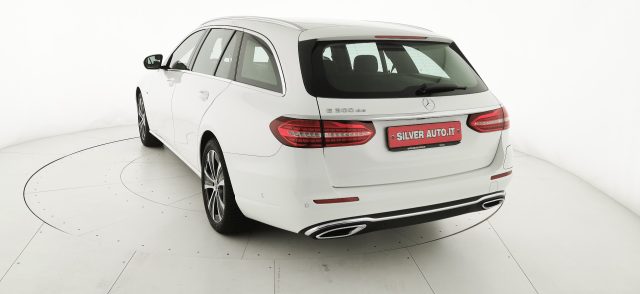 MERCEDES-BENZ E 300 usata, con Autoradio