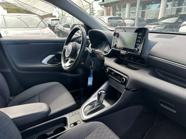 TOYOTA Yaris usata, con Cruise Control